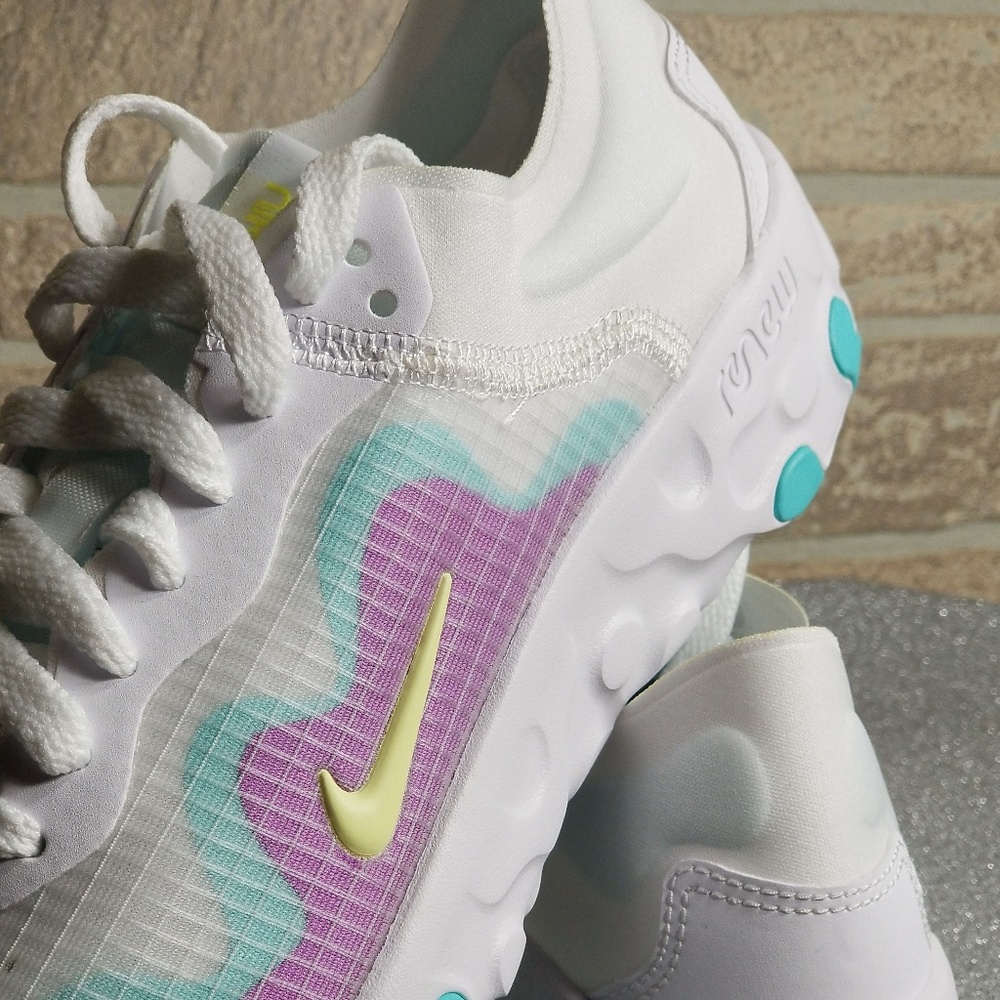 🚨SOLD🚨 Nike Renew Lucent - Picture 3 of 6
